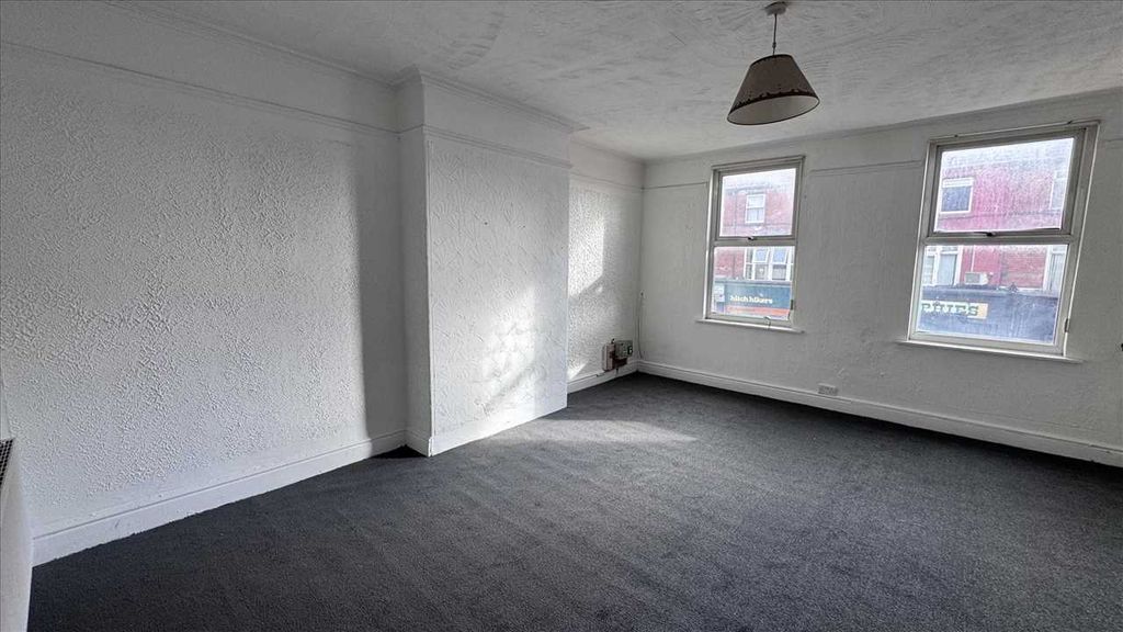 Property photo 1 of 8 Main Picture