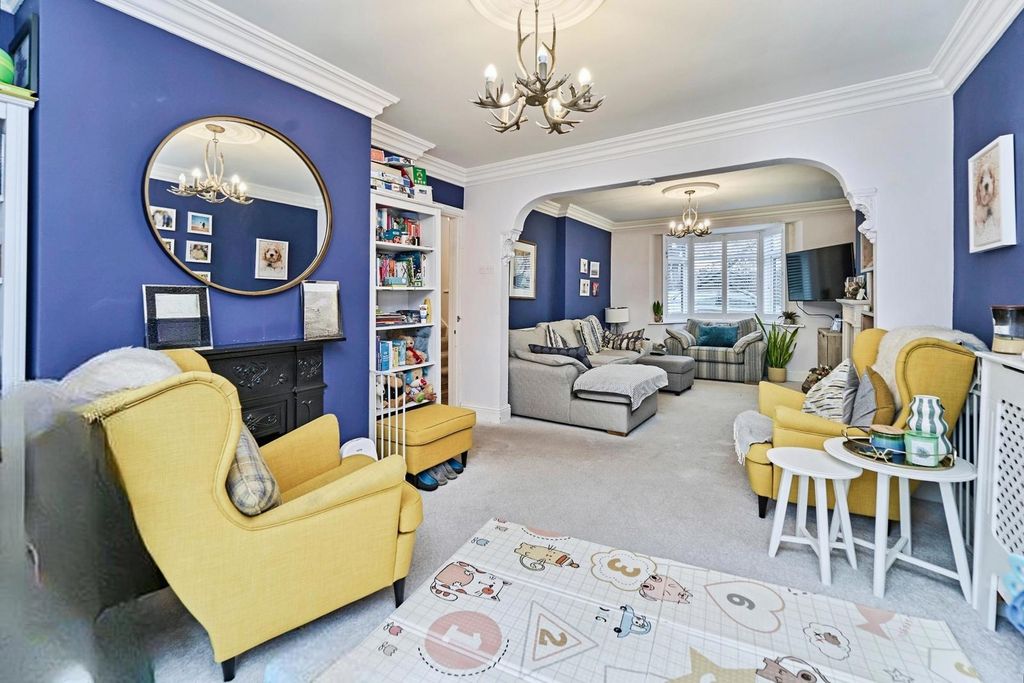 Property photo 3 of 20 Pbox-Img.Jpg