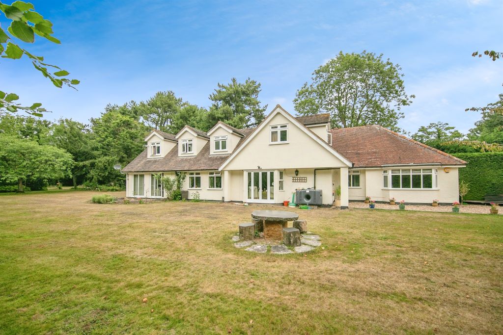 Property photo 2 of 23