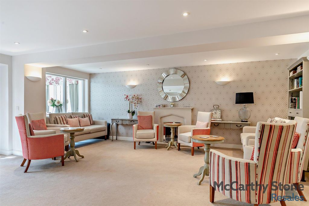 Additional image 15 of 1 bed flat for saleLe Jardin, Station Road, Letchworth Garden City SG6
