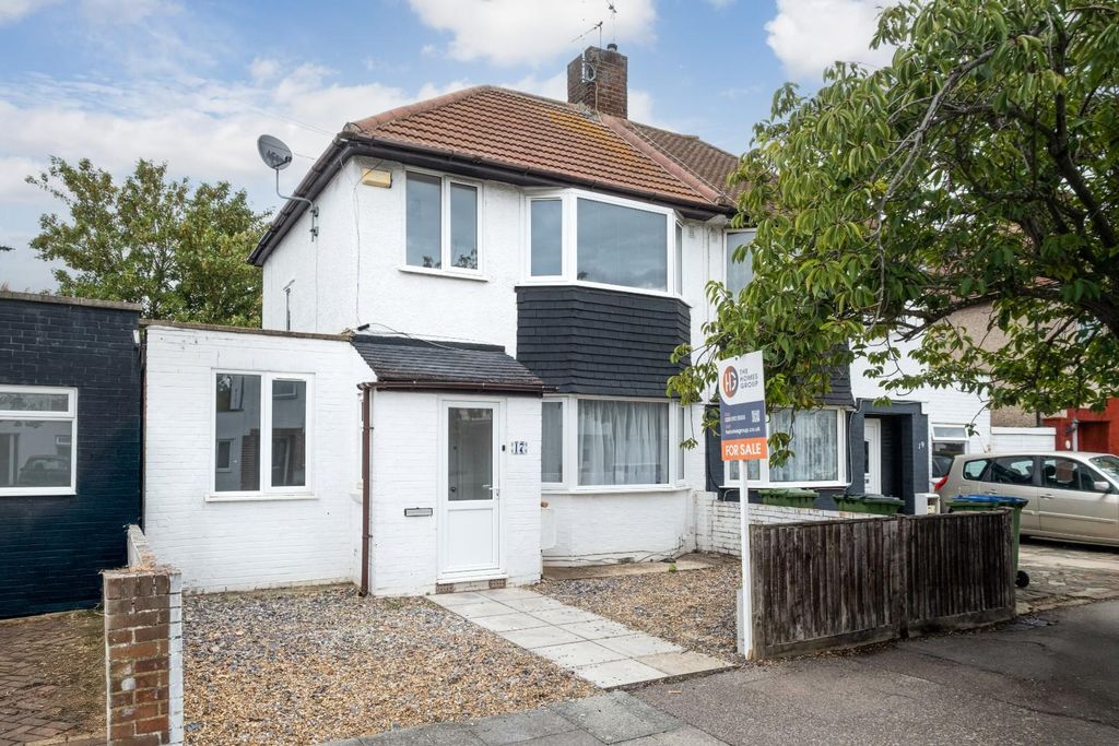 Property photo 1 of 16