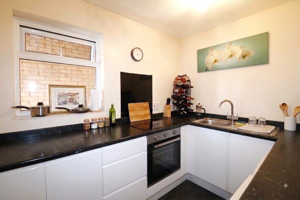 Property photo 3 of 8 Picture No. 08