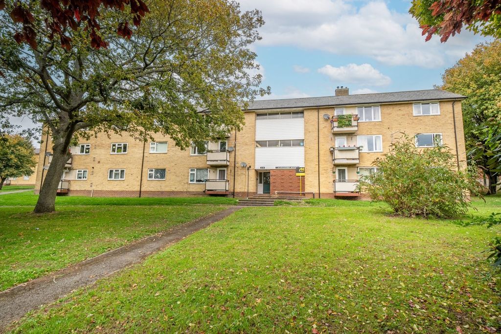 Property photo 1 of 3
