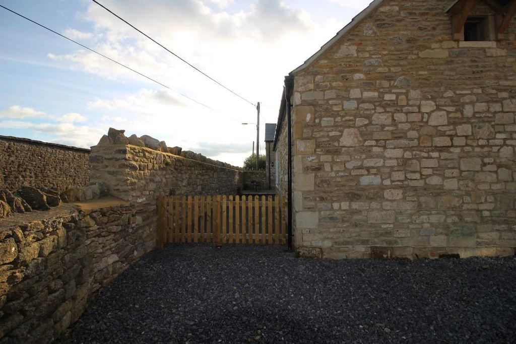 Additional image 24 of 3 bed barn conversion to rentMonkton Farleigh, Bradford-On-Avon BA15