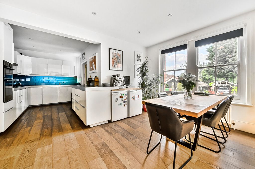 Property photo 2 of 30 1296793-9-682B5d3...