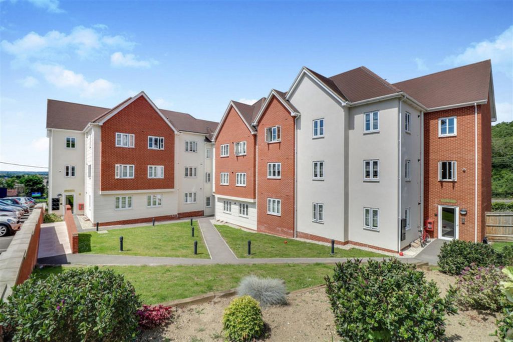 Property photo 1 of 15