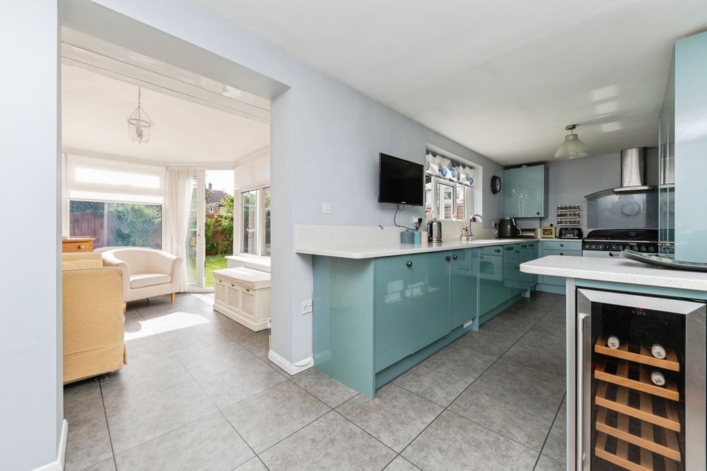 Additional image 11 of 3 bed semi-detached house for saleRomany Close, Letchworth Garden City SG6