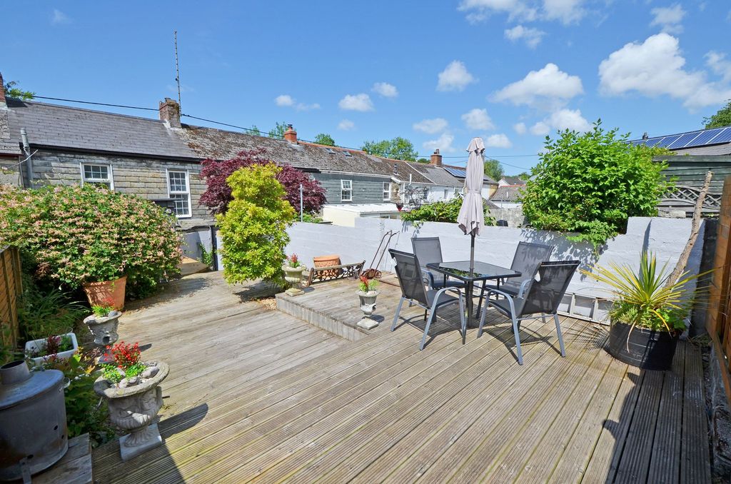 Property photo 1 of 22