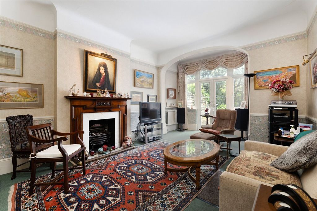 Property photo 2 of 14 Picture No. 16