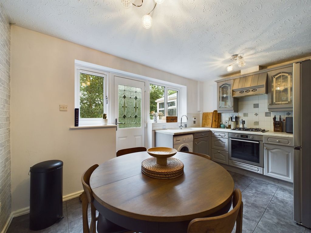 Property photo 3 of 23