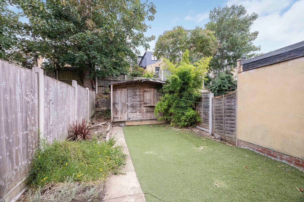 Property photo 2 of 15