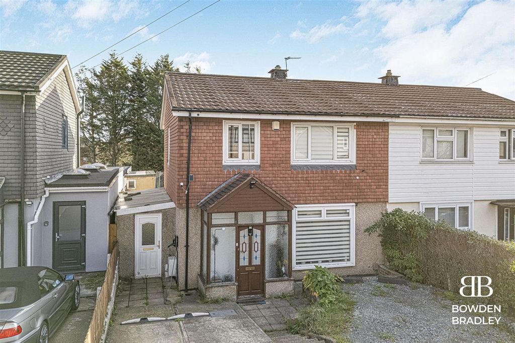 Property photo 1 of 17 Front