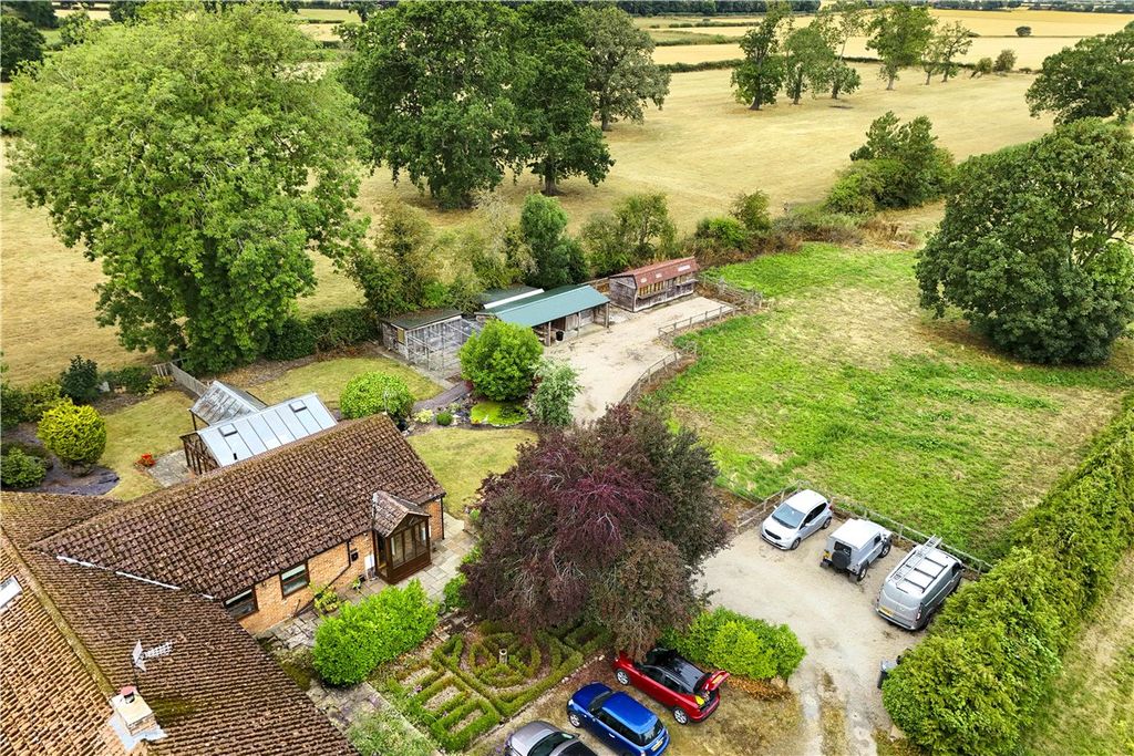 Property photo 3 of 28 Picture No. 08
