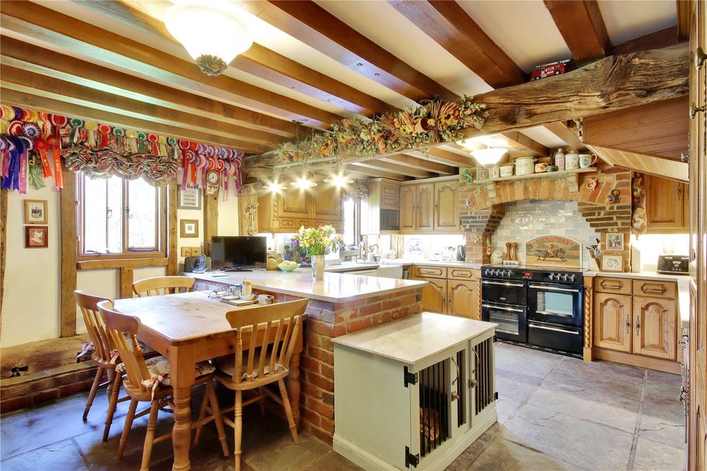 Property photo 3 of 14 Kitchen/Breakfast