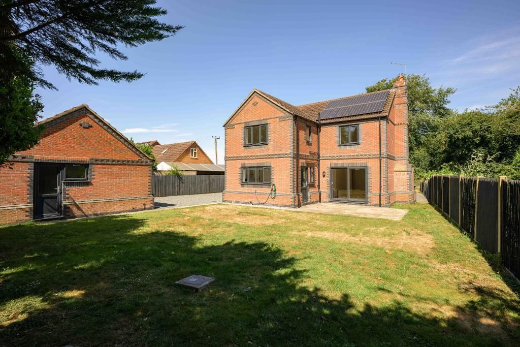 Property photo 3 of 26