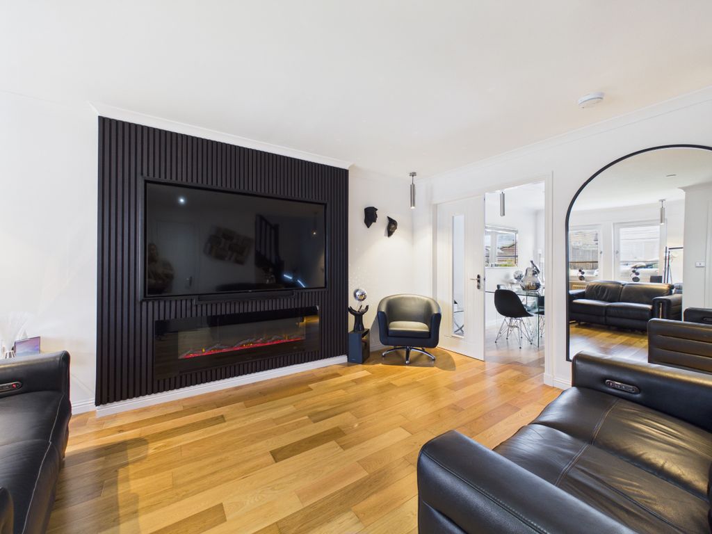 Property photo 2 of 24