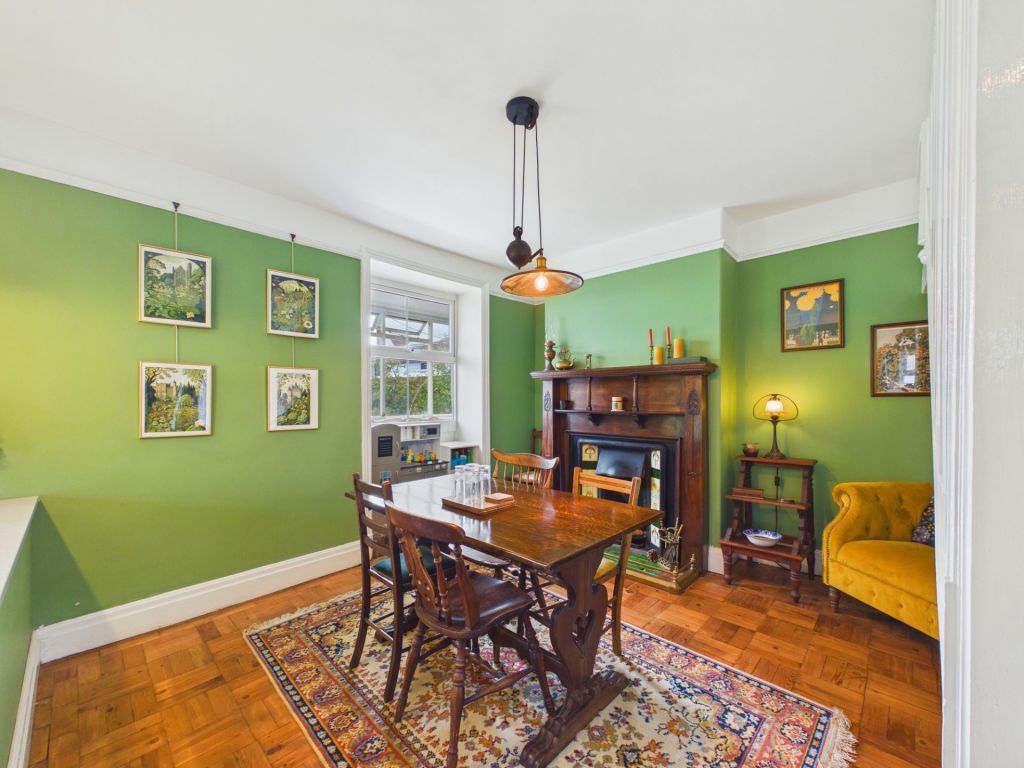 Property photo 3 of 29