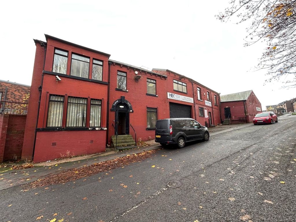 Property photo 3 of 5 Picture No. 01