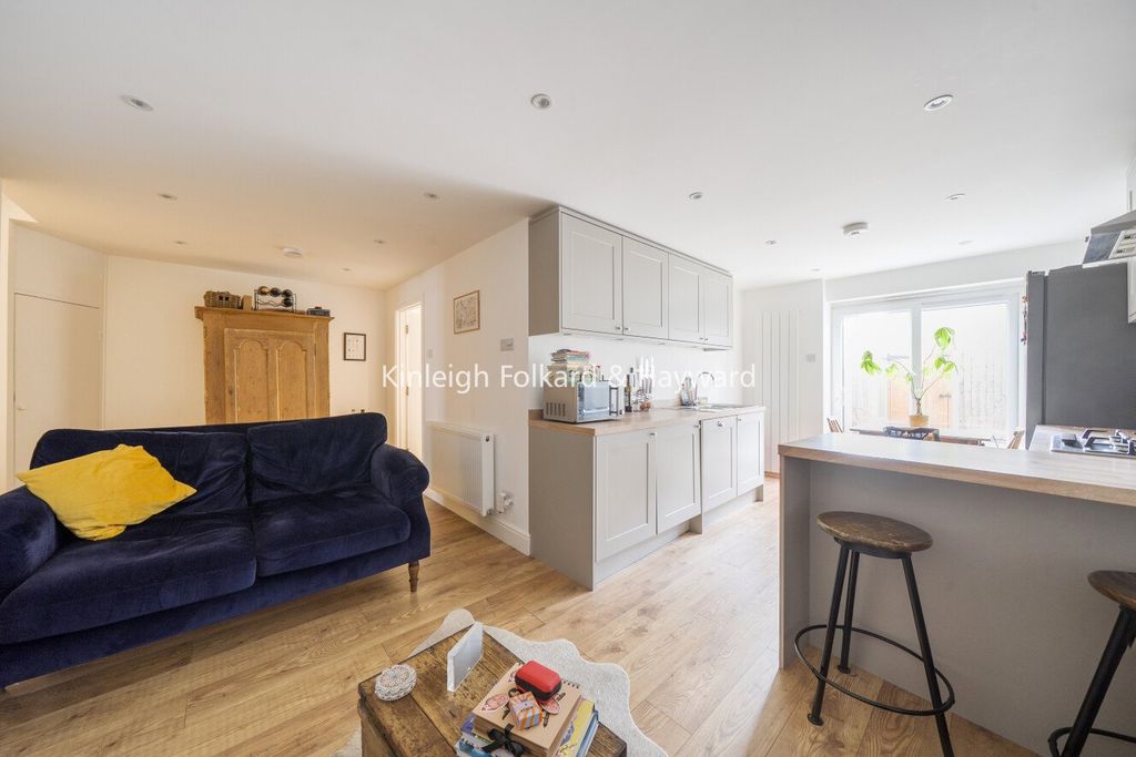 Property photo 1 of 16 Picture No. 33