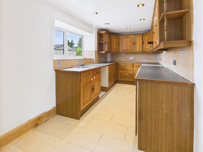 Property photo 2 of 13 Kitchen/Diner
