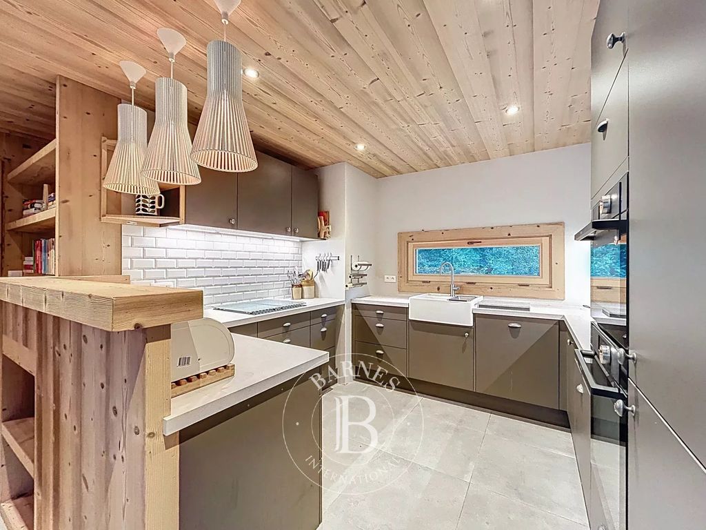 Property photo 3 of 26