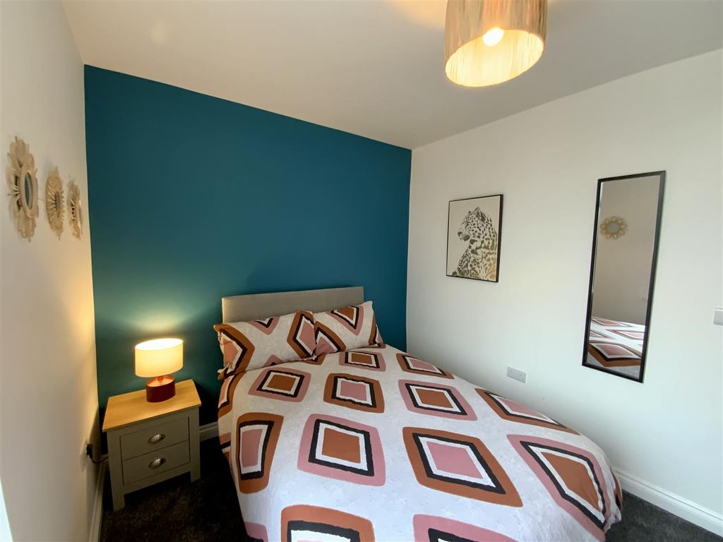 Property photo 1 of 9 Bedroom 4