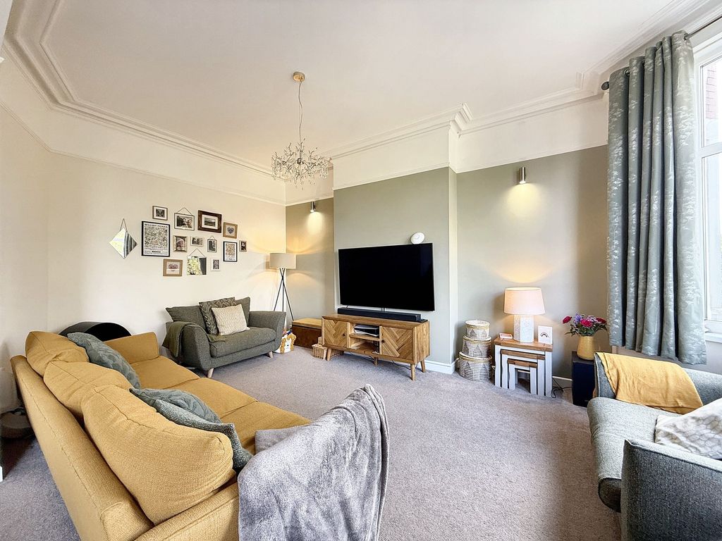 Property photo 2 of 42