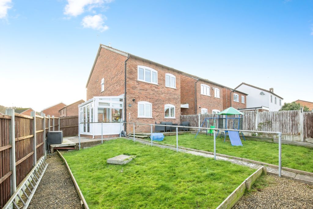 Property photo 2 of 22 80d4ee55-Mw-10058