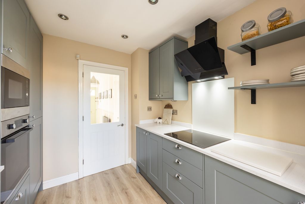 Property photo 3 of 25 Property Image 3