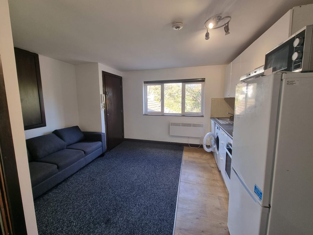 Property photo 1 of 4