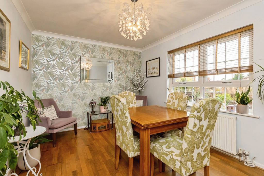 Property photo 3 of 22 Dining Room/ Bedroom