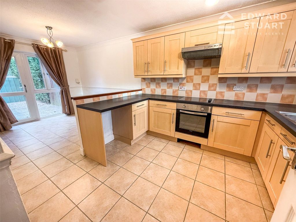Property photo 2 of 11 Picture No. 07
