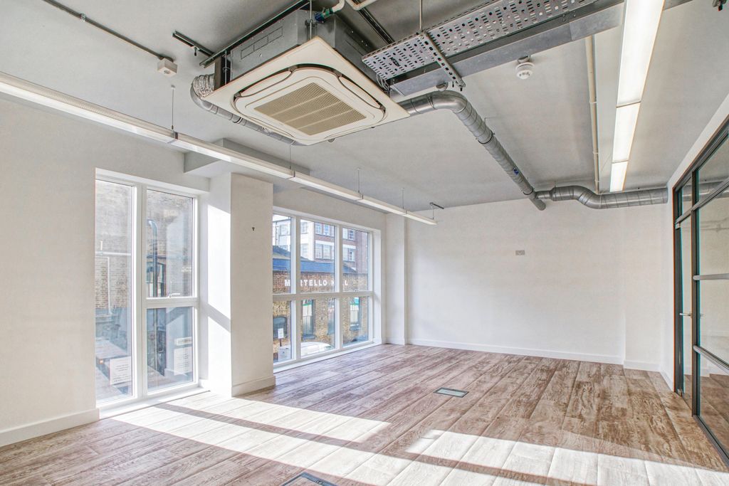 Property photo 1 of 12 139141 Mare U4 6.Jpg