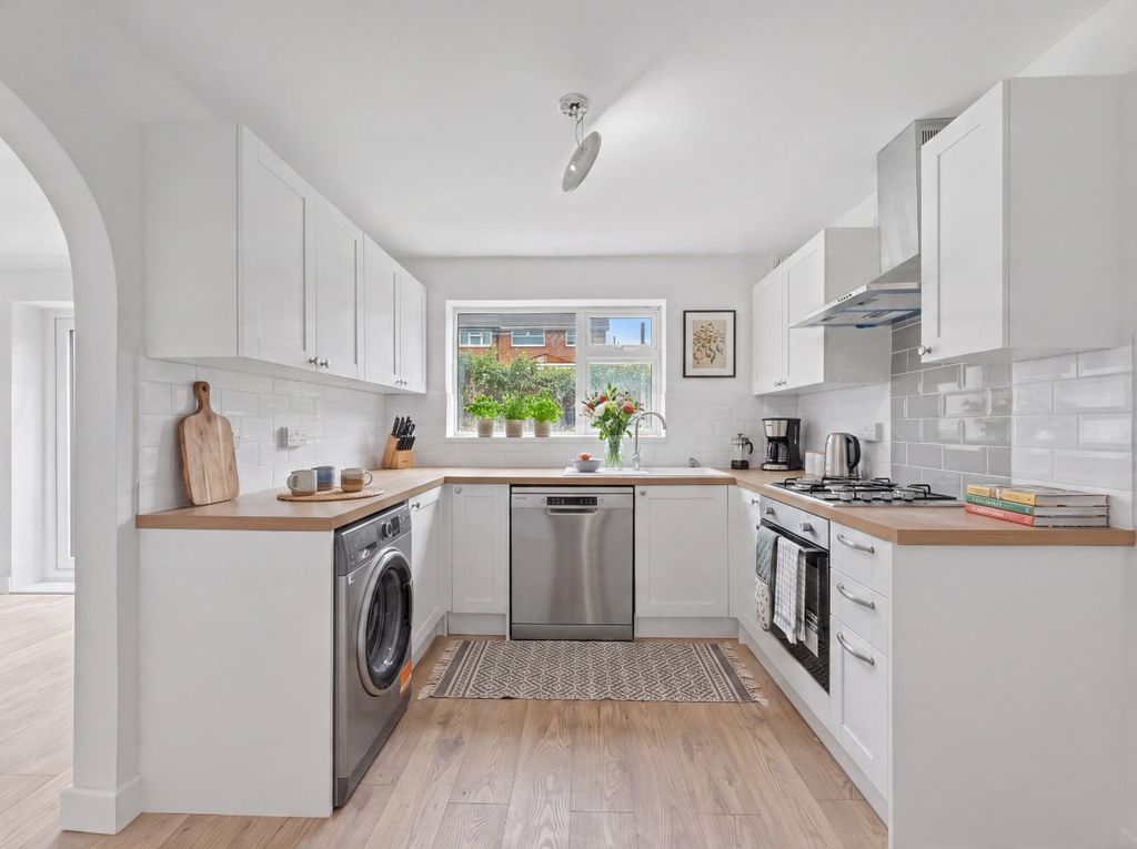 Property photo 3 of 26 5357114