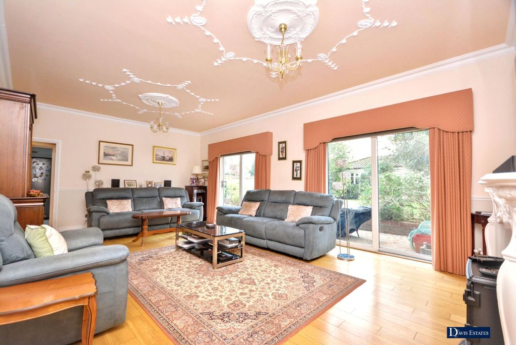 Property photo 2 of 24