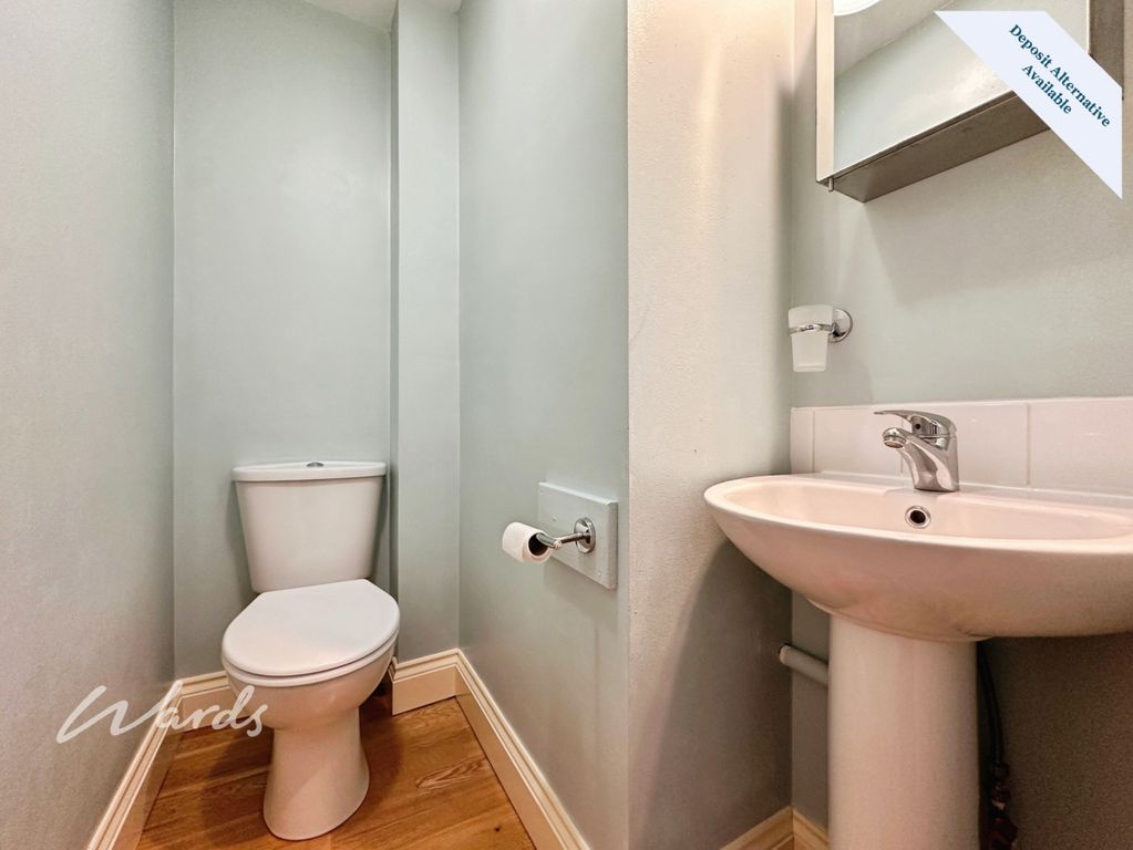 Property photo 3 of 9 Bathroom