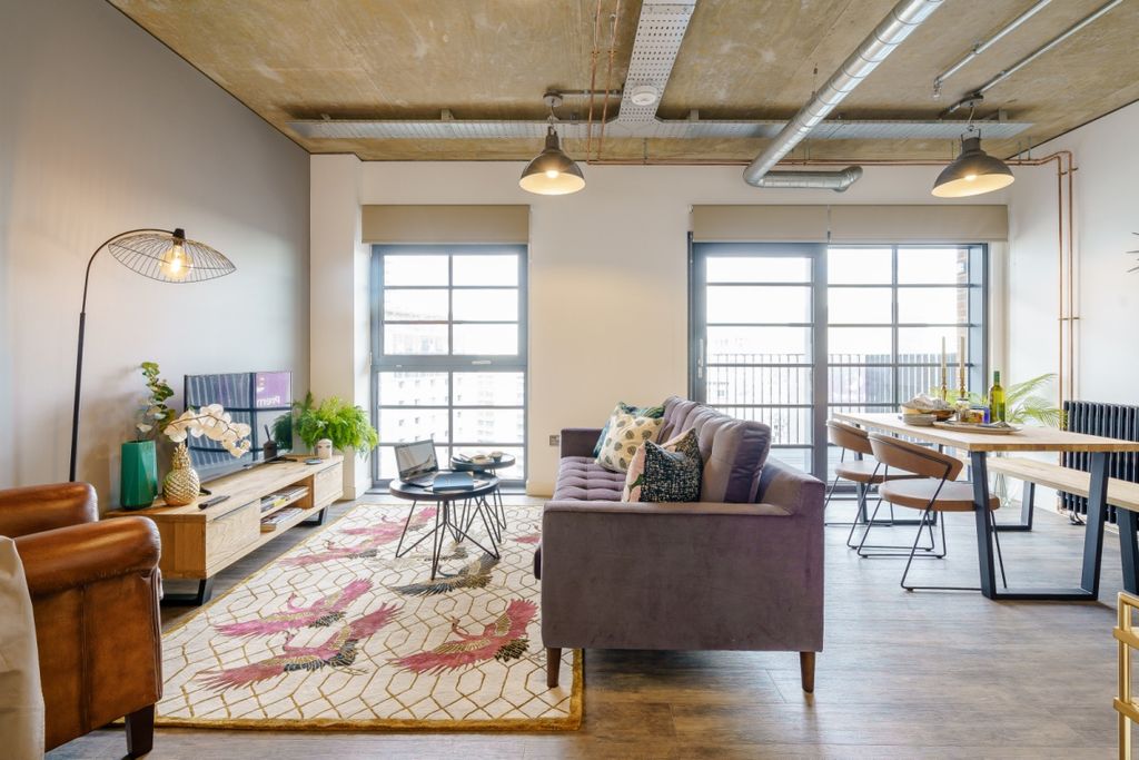 Property photo 1 of 15 Ferrum_Fe1_1341_1...