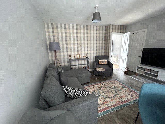 Property photo 3 of 10 Picture No. 18
