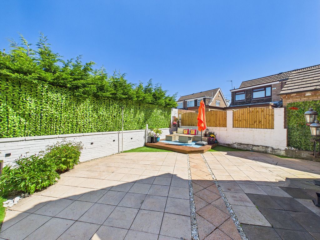Property photo 2 of 37