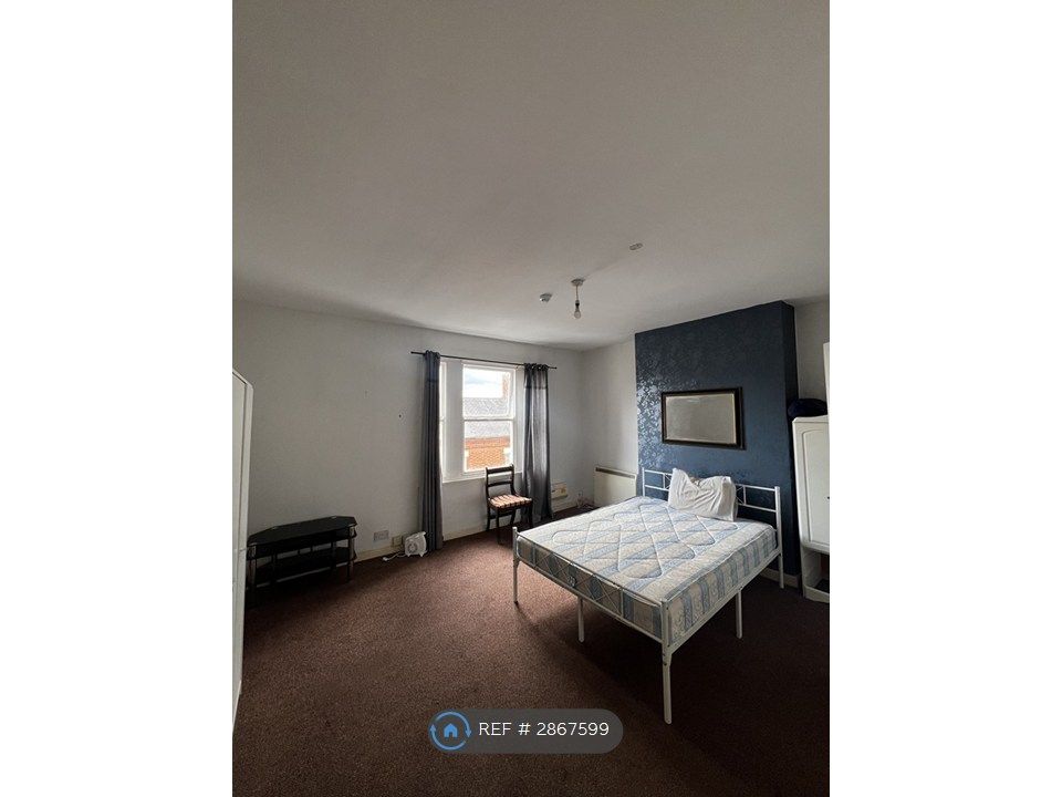 Property photo 1 of 4