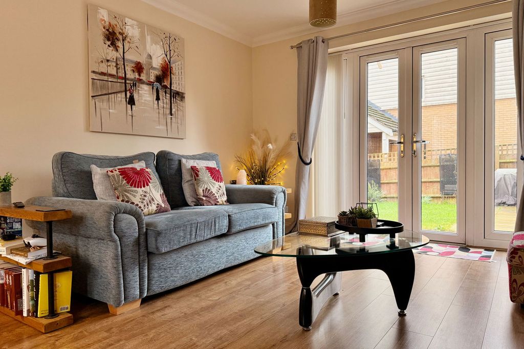 Property photo 3 of 14