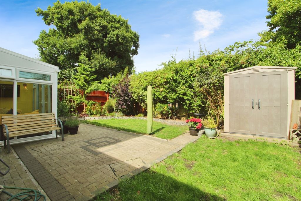 Property photo 3 of 12