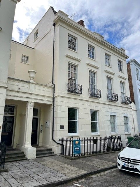 Property photo 1 of 3