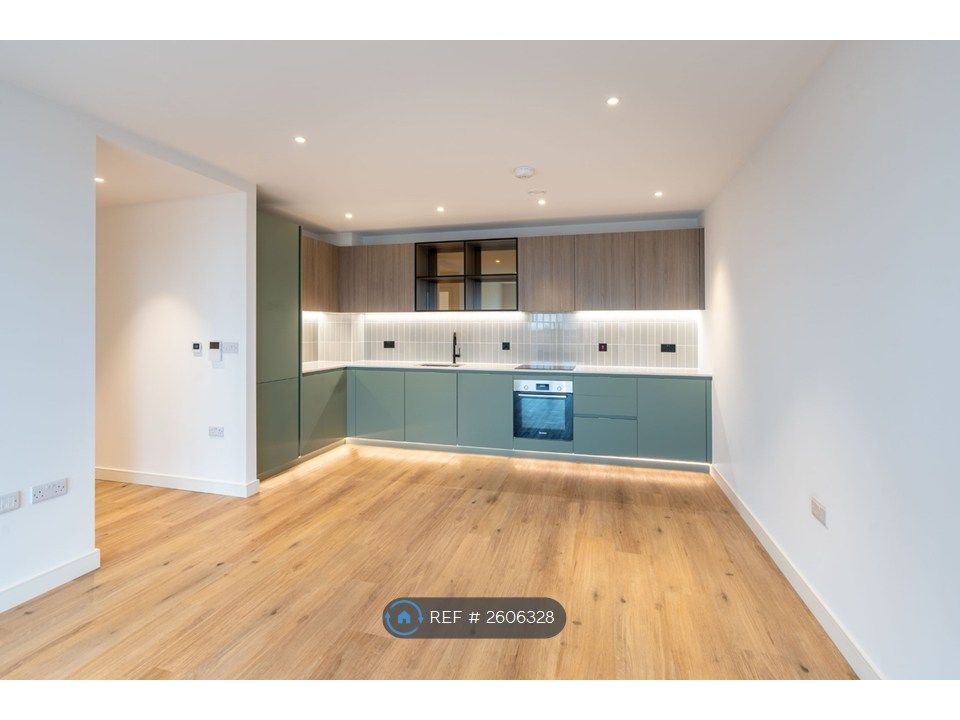 Property photo 2 of 21