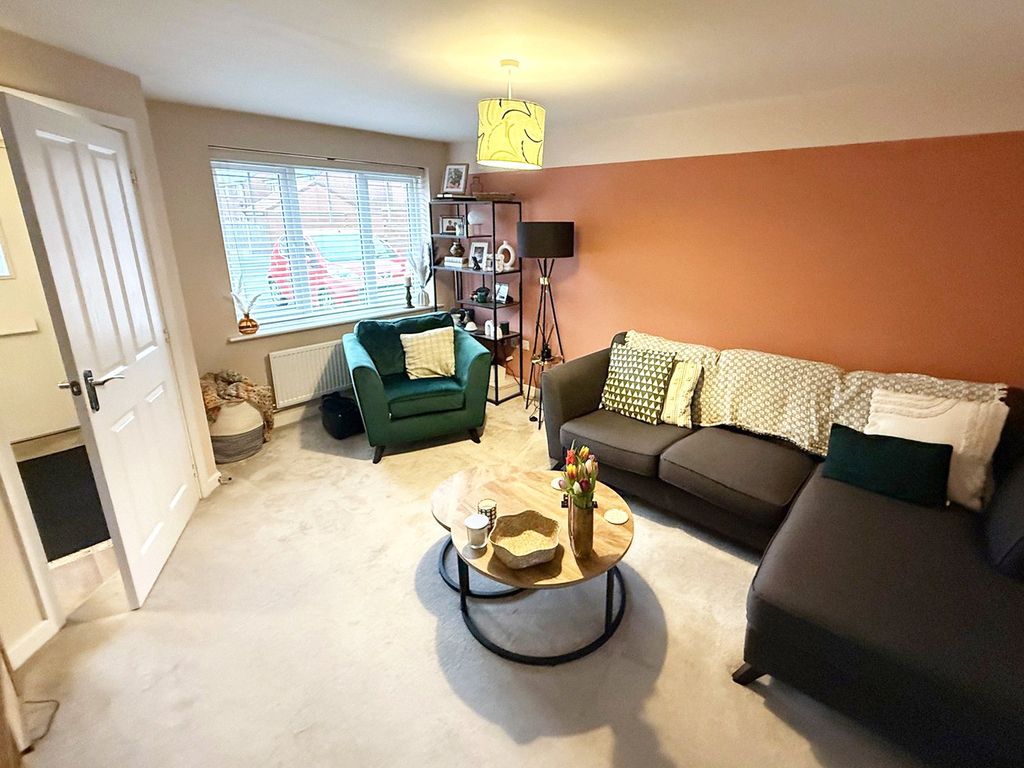 Property photo 3 of 10 Picture No. 13