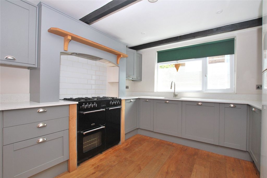 Property photo 2 of 11 Picture No. 04