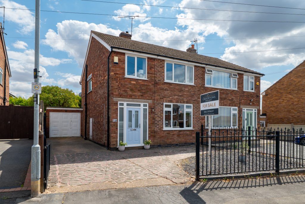 Property photo 1 of 29