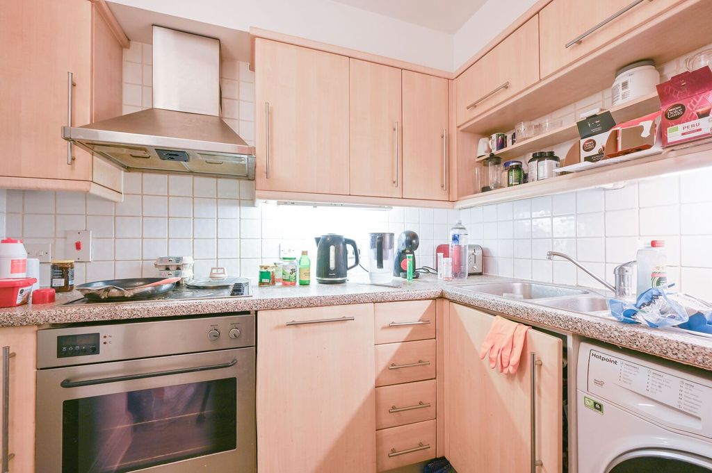 Property photo 2 of 5