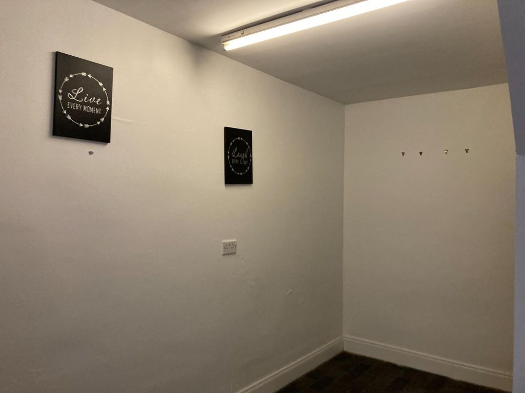 Property photo 3 of 7 Img_8365.Jpg