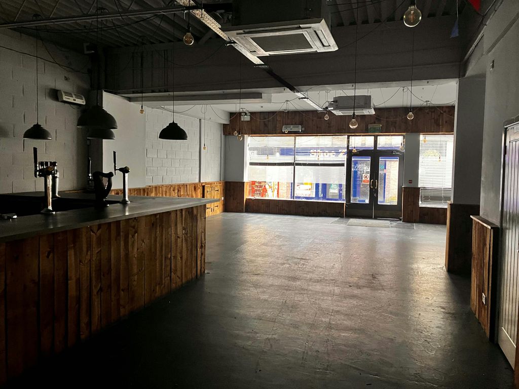 Property photo 2 of 4 Int 1.Jpg